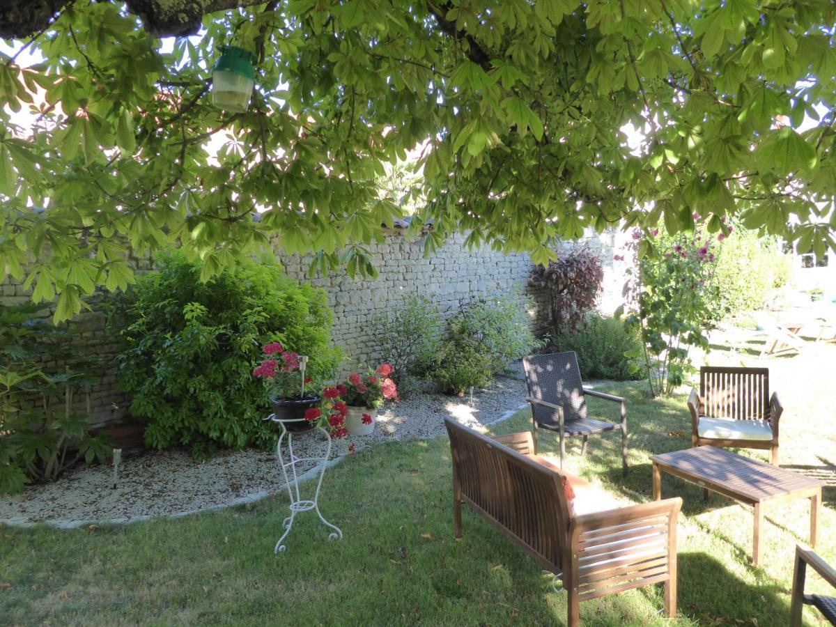 Bed and Breakfast La Madeleine La Jarrie Екстер'єр фото